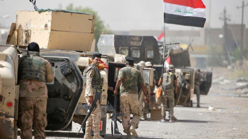 العراق.. القبض على متسللين من سوريا وضبط كمية كبيرة من القذائف في الأنبار