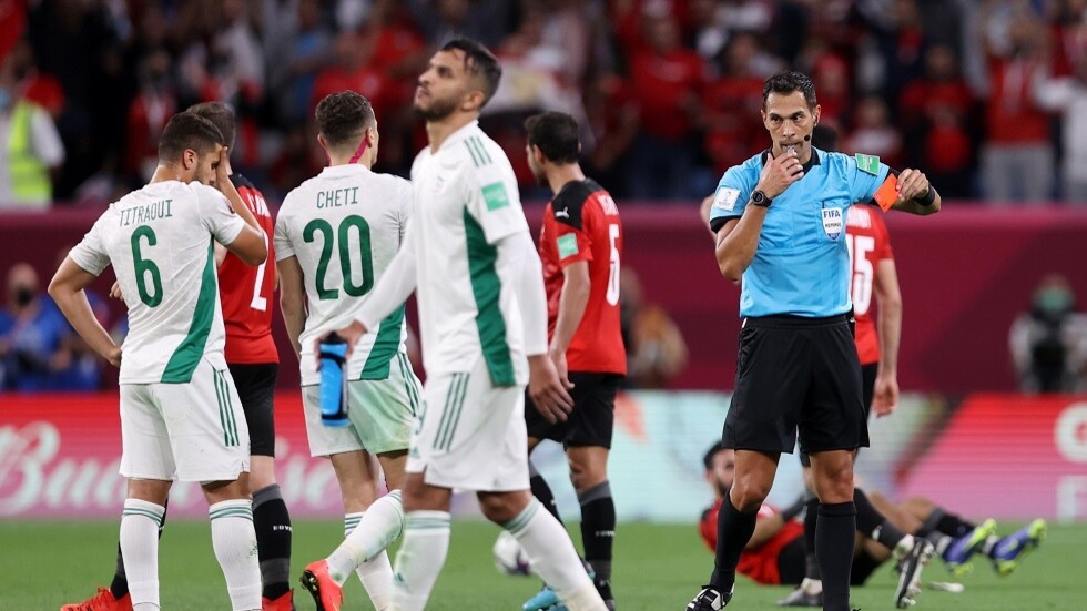 لأول مرة في التاريخ بـ" الإنذار".. الجزائر تصطدم بالمغرب في كأس العرب (فيديو)