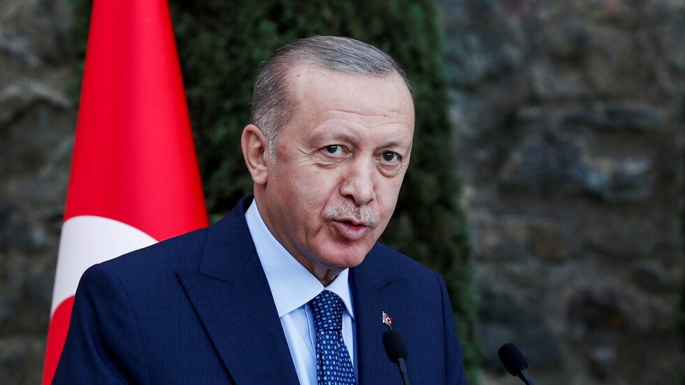 أردوغان يجدد استعداده للوساطة بين موسكو وكييف