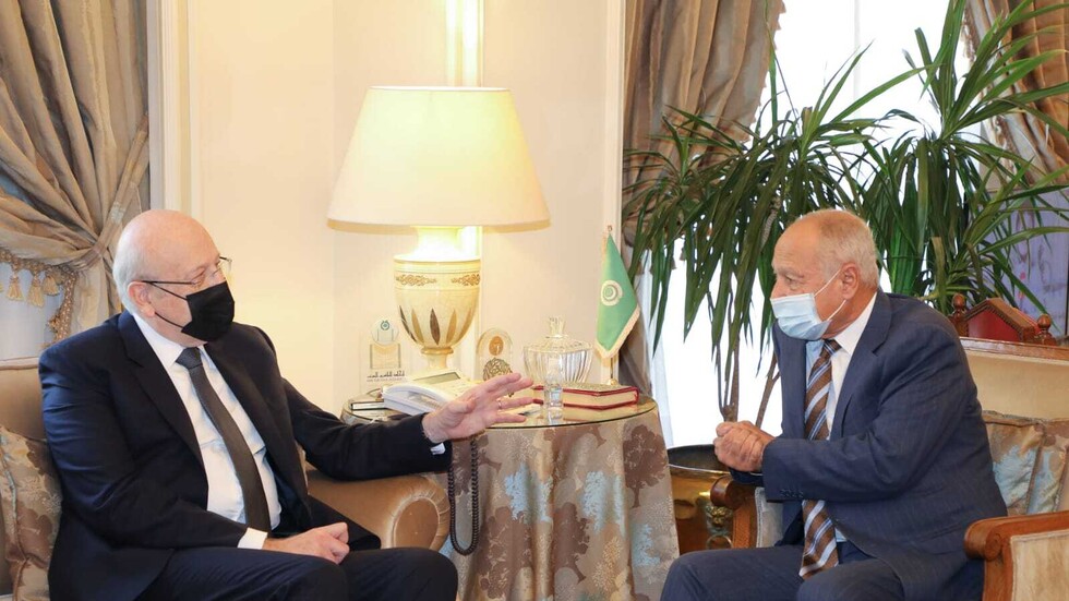 أبو الغيط يؤكد دعم الجامعة العربية المستمر للبنان