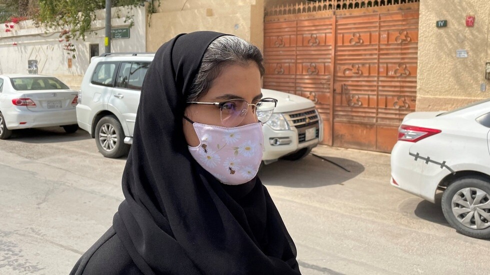 الناشطة السعودية لجين الهذلول تقاضي 3 مسؤولين أمريكيين سابقين بتهمة "القرصنة"
