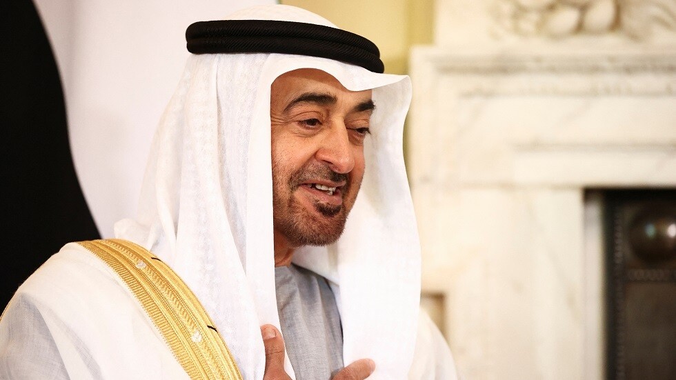 بمناسبة العيد الوطني الخمسين للبحرين .. ترحيب إماراتي خاص بالقادمين من المملكة وبن زايد يهنئ