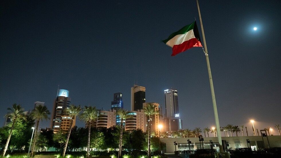 الكويت.. توصيات جديدة للتصدي لـ"أوميكرون"