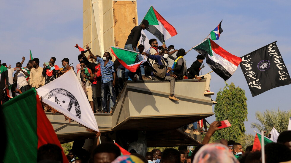 السودان.. قطع كافة الاتصالات الداخلية قبيل انطلاق مظاهرات