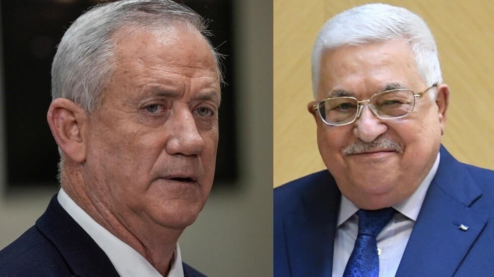 لأول مرة منذ 2010.. الرئيس الفلسطيني يلتقي وزير الدفاع الإسرائيلي في منزله بإسرائيل