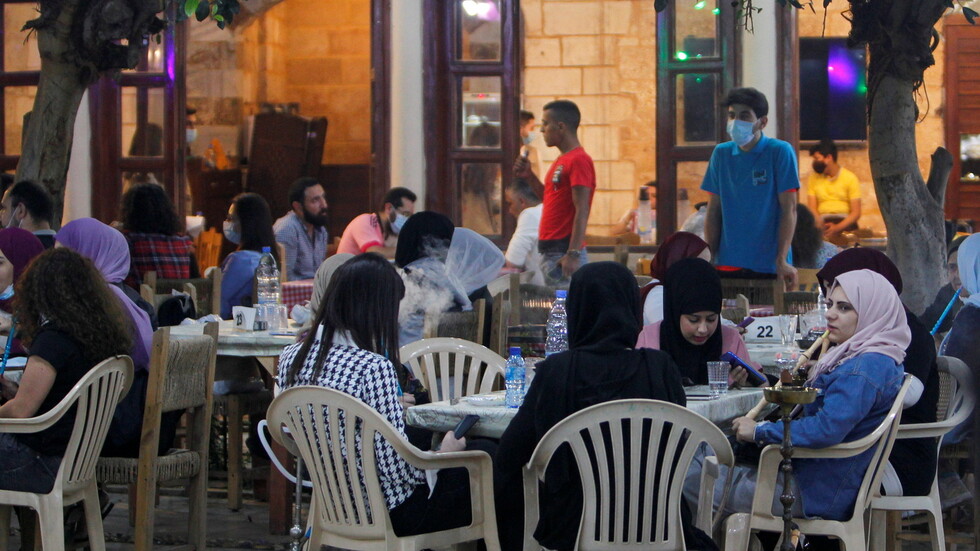 وزير الداخلية اللبناني يحذر من فرض عقوبة السجن ضد منتهكي قيود كورونا