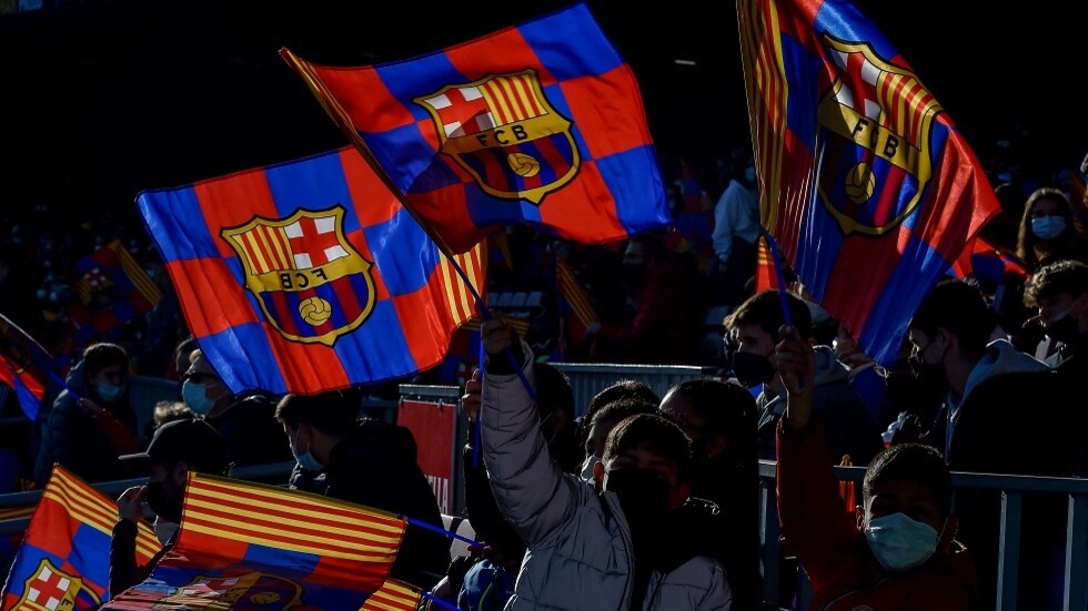 شاهد.. ليناريس المتواضع يصعق برشلونة بهدف مبكر رائع