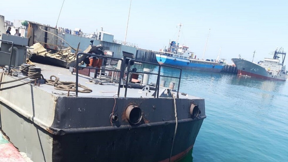 صحيفة: ميناء إيراني يرجح أن يكون مصدر أسلحة صادرها الجيش الأمريكي في بحر العرب