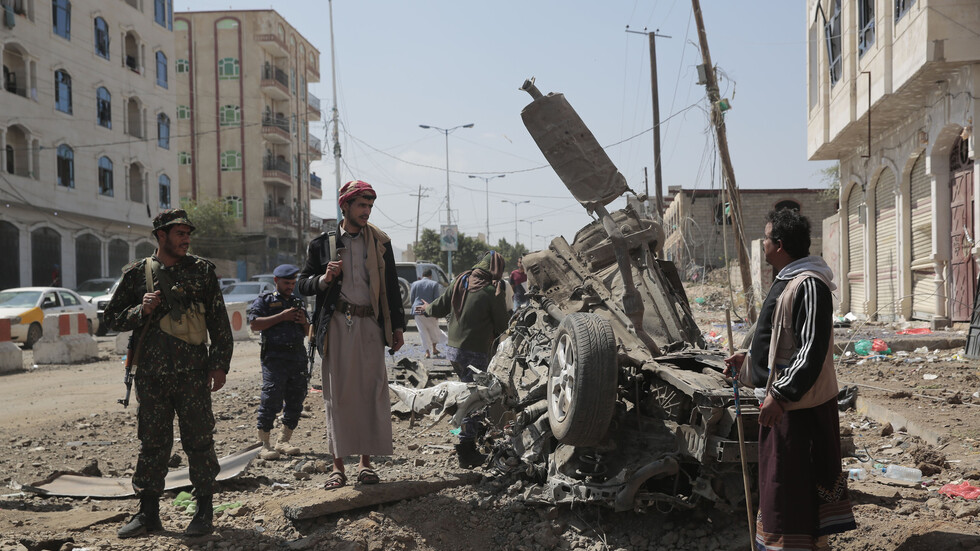 اليمن.. التحالف العربي يعلن مقتل أكثر من 400 عنصر من الحوثيين في غارات نفذها على شبوة ومأرب