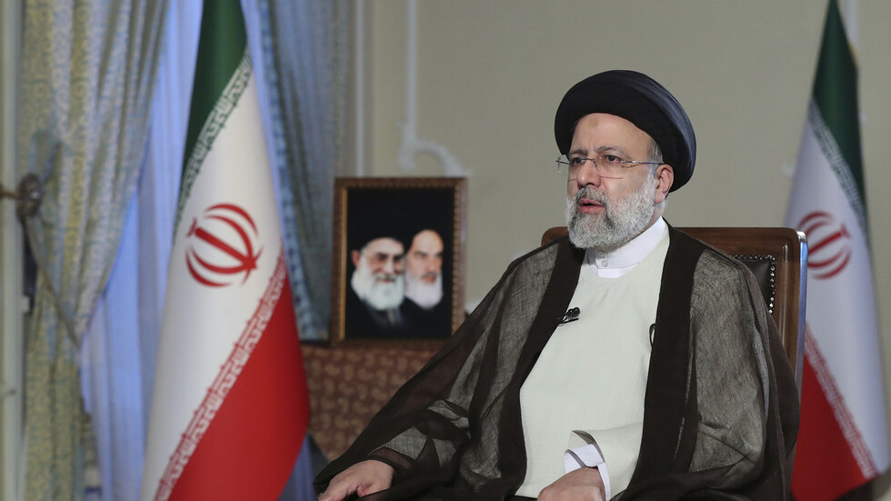 طهران: الرئيس الإيراني يزور روسيا قريبا