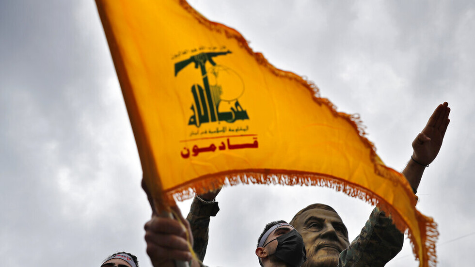 وزير الداخلية اللبناني يعلق على فعالية "حزب الله" في ذكرى إعدام معارض سعودي