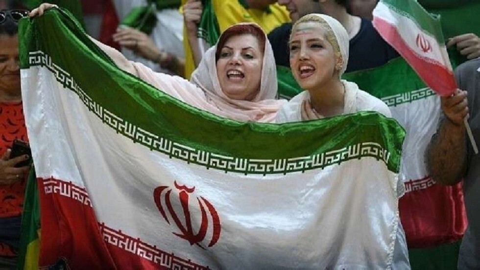 إيران تسمح للنساء بحضور مباراة المنتخبين الإيراني والعراقي لكرة القدم