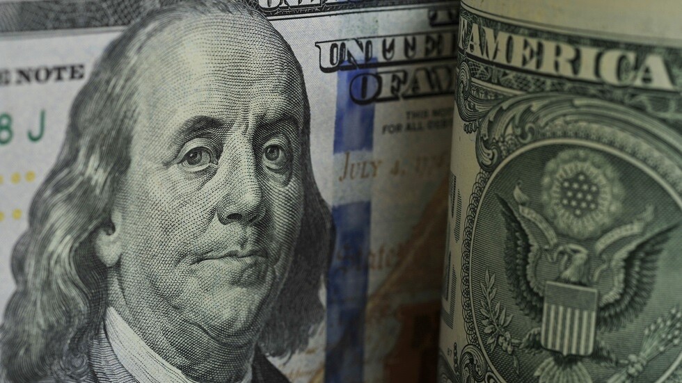 روسيا تخفض استثماراتها في السندات الحكومية الأمريكية