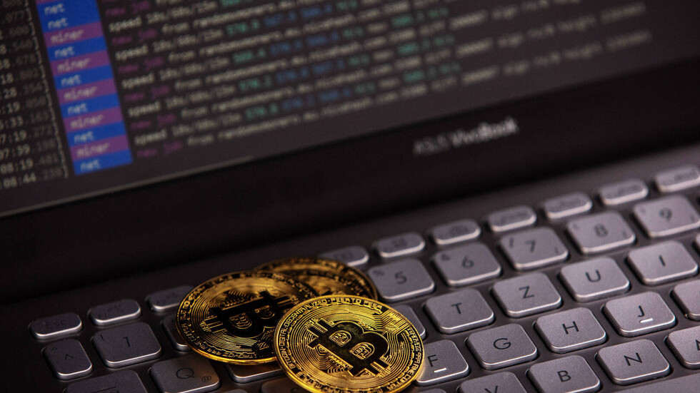 خبير يتحدث عن سبب مرتبط بالعملات الرقمية وراء الانقطاع الواسع للكهرباء في آسيا الوسطى