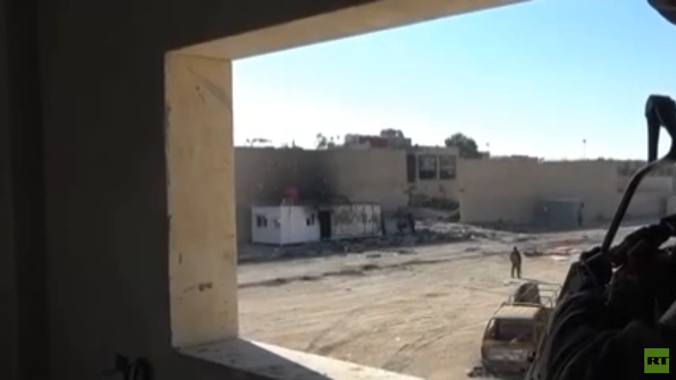 RT تحصل على مشاهد جديدة لاستسلام عناصر من تنظيم 
