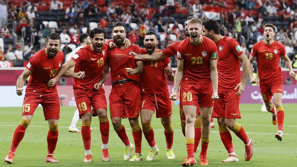 فيروس كورونا يزيد أوجاع "نسور قاسيون" في تصفيات مونديال قطر