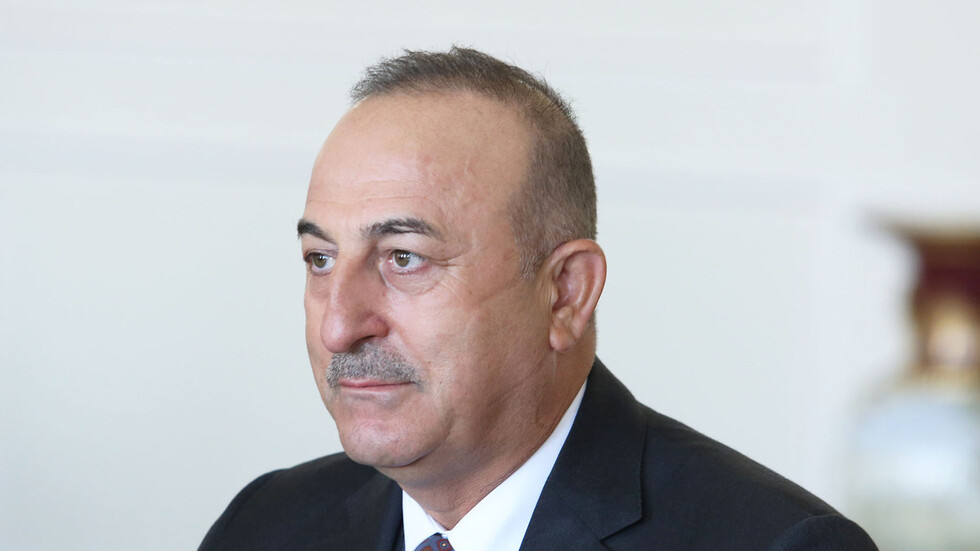 تشاووش أوغلو: زيارتي إلى البحرين مؤشر آخر على إرادة بلدينا المشتركة لتوسيع وتعميق علاقاتهما