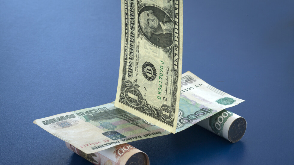ماذا يخبئ المستقبل للعملة الروسية؟