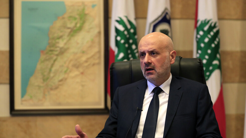 وزير الداخلية اللبناني يعلن إحباط عملية تهريب مئات آلاف الحبوب المخدرة إلى السعودية