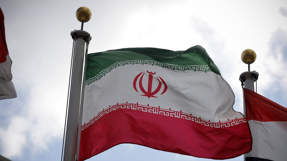 طهران تتحدث عن بطل في محاربة جبهة الكفر والنفاق في الشرق الأوسط