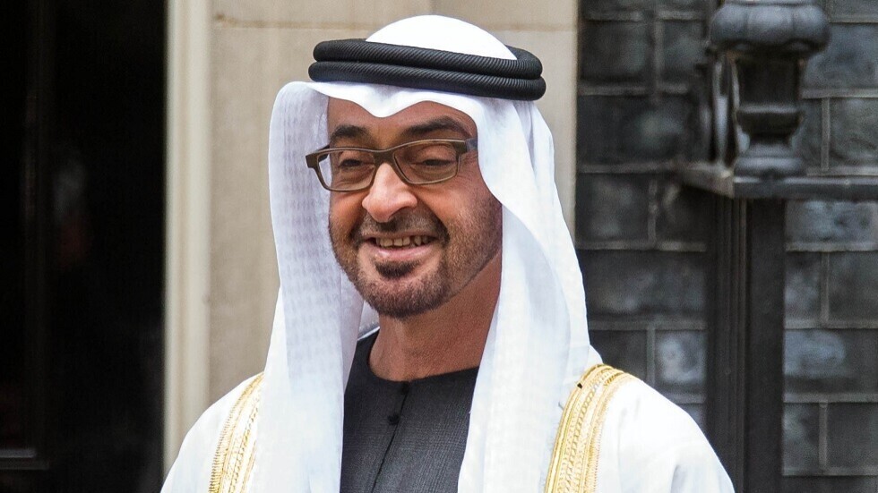 ولي عهد أبو ظبي يجري اتصالا هاتفيا مع الرئيس الأوكراني