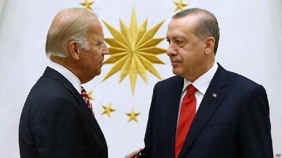 أردوغان وبايدن يبحثان الوضع في أوكرانيا