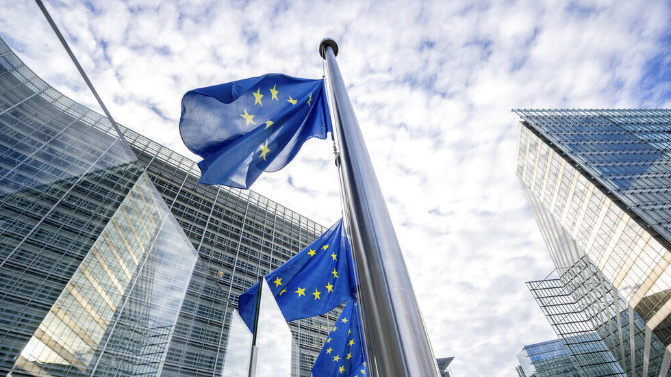 المفوضية الأوروبية تفتح تحقيقا لمكافحة احتكار