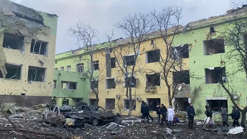 اللجنة الدولية للصليب الأحمر تعرب عن استعدادها لتسهيل التفاوض حول خروج المدنيين من ماريوبول