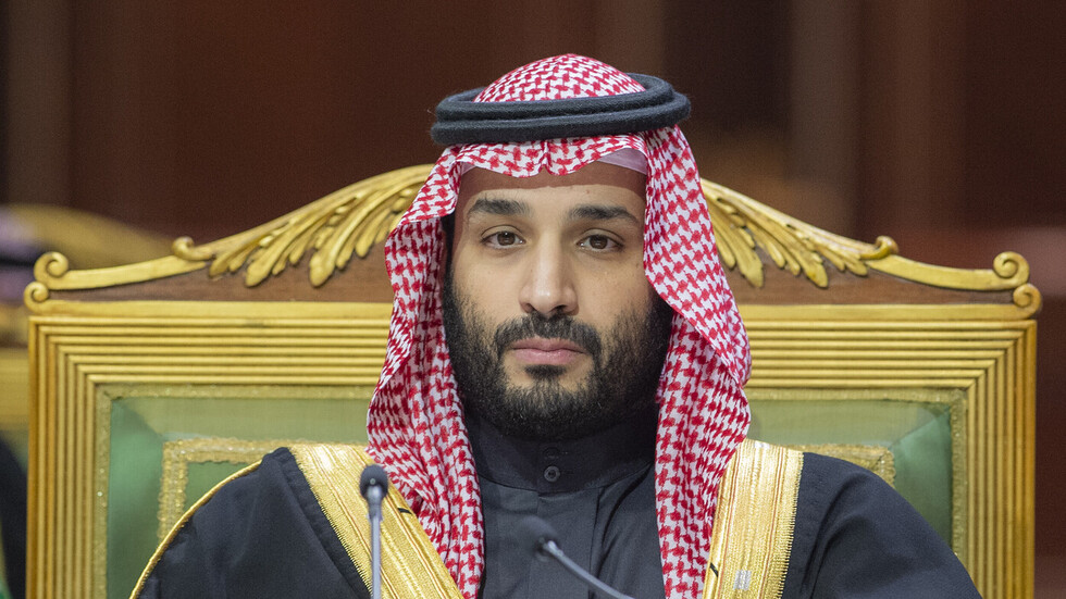 "وول ستريت جورنال": الولايات المتحدة تدفع الثمن في أزمة أوكرانيا بسبب خسارتها السعوديين