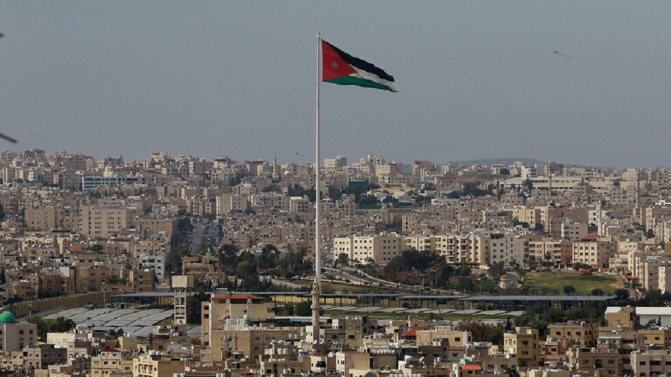الأردن.. الموت يغيب "أبو علي" صاحب أشهر كشك للكتب في المملكة