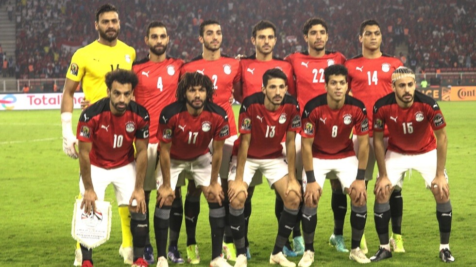 كيروش يثير الجدل بظهوره مع أبو الجبل عشية 