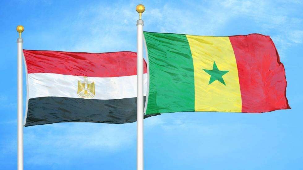 بين العلم والخرافة.. عراف يتوقع نتيجة مباراة مصر والسنغال متحديا موقعا للإحصائيات