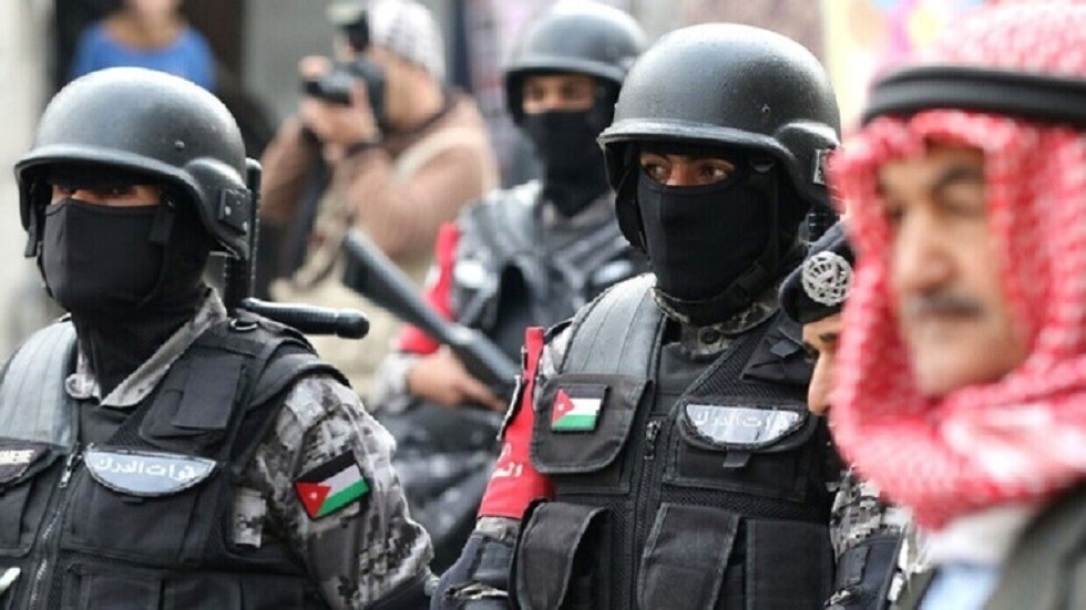 الأردن.. القبض على لص سطا على محطة وقود