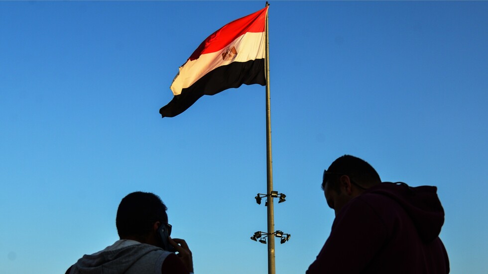 مصر.. جدل واسع في البلاد بعد واقعة صادمة في نهار رمضان