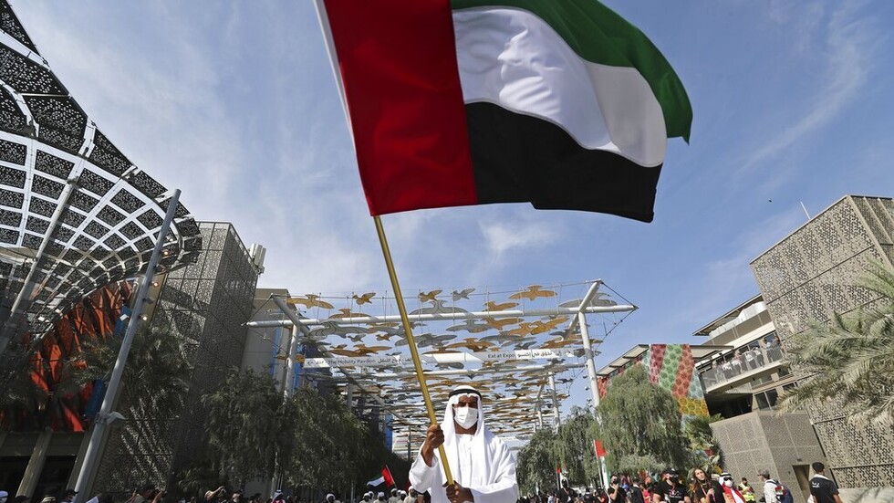 الإمارات تعلن عن تعديل في منظومة تأشيرات الدخول والإقامة الذهبية