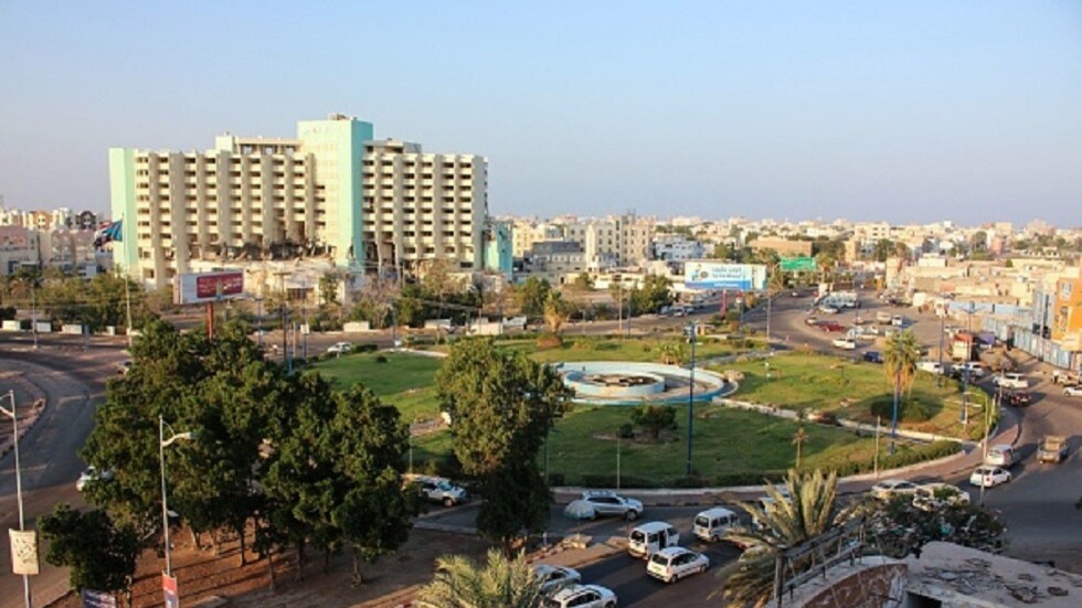 اليمن.. البرلمان يمنح الثقة لحكومة الكفاءات في عدن