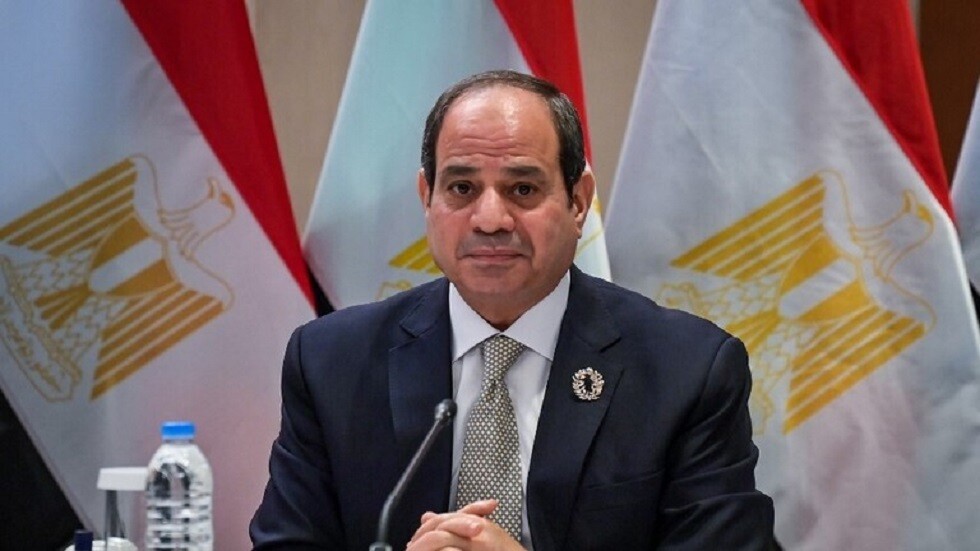السيسي يهنئ أقباط مصر بعيد الفصح