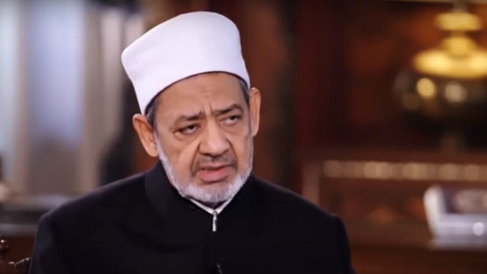 شيخ الأزهر: هناك جهات سياسية تهدف لضرب مصادر قوة المسلمين في الشرق (فيديو)