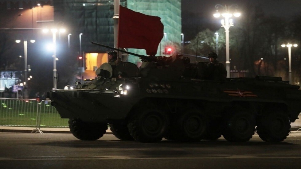 روسيا تجري أول بروفة ليلية لعرض النصر في الساحة الحمراء