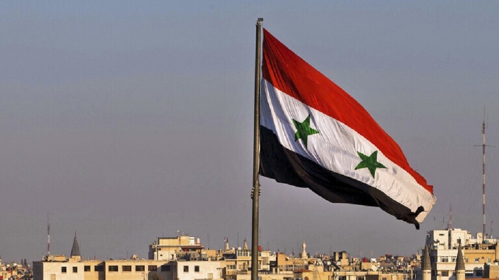 إنقاذ طفل سقط في بئر بمدينة دوما السورية
