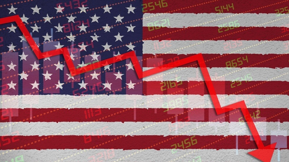 خبير يحذر: رفع البنك الفيدرالي لأسعار الفائدة يدفع الاقتصاد الأمريكي إلى الركود