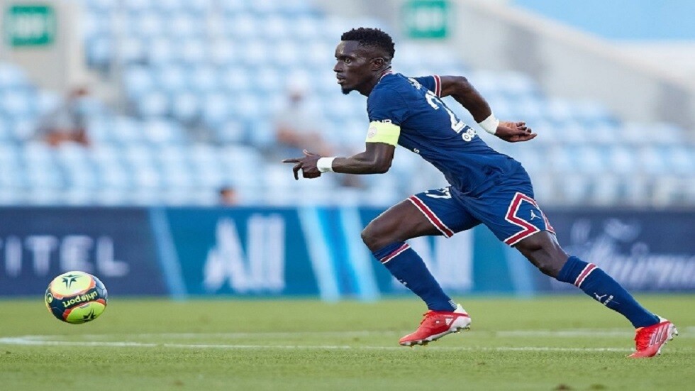 رئيس السنغال يدافع عن رفض اللاعب المسلم إدريسا غاي ارتداء زي يدعم المثليين