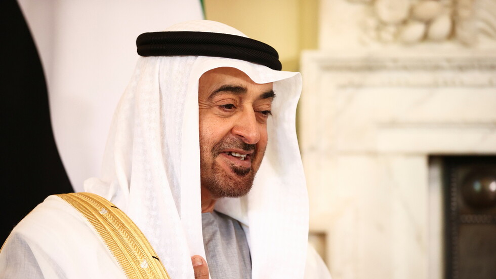 الرئيس الإماراتي يستقبل وزير الدفاع التركي