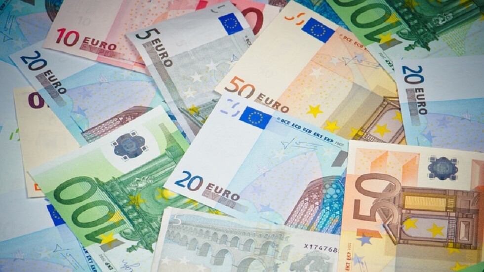 المفوضية الأوروبية تعتمد خطة لدعم اقتصاد بولندا بأكثر من 35 مليار يورو