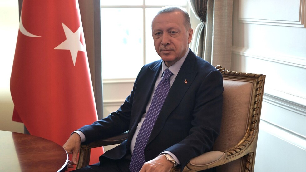 أردوغان: تركيا لا تعتبر أن القواعد الأمريكية في اليونان موجهة ضد روسيا حصرا
