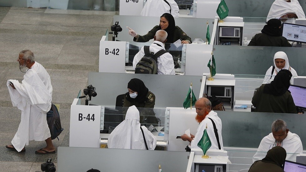 السعودية تسمح للمقيم بالسفر للخارج والعودة دون اشتراط التحصين