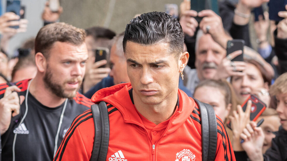السيتي وليفربول يثيران مخاوف رونالدو بعد قرار البقاء