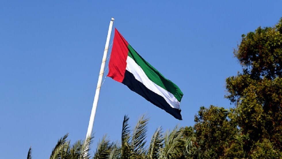 الشرطة الإماراتية: مقتل سيدة عربية على يد زوجها في الشارقة طعنا