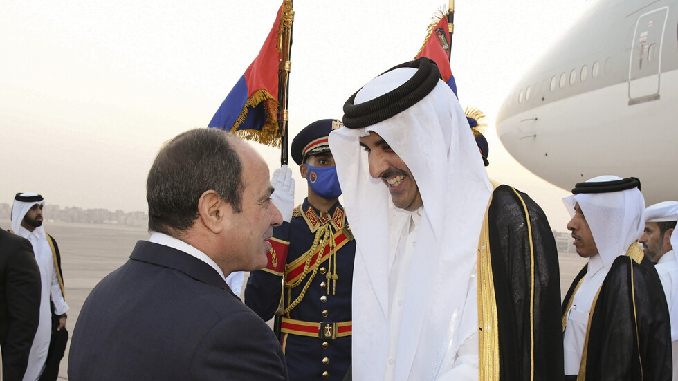 الأمير تميم بن حمد يغرد حول زيارته لمصر ولقاء السيسي