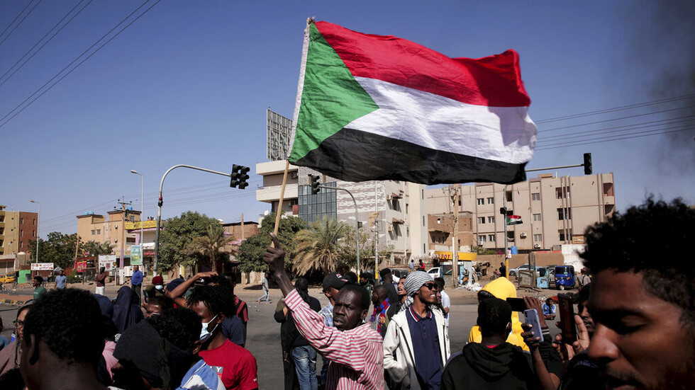 السودان.. قوى الحرية والتغيير تعلن تجميد الحوار مع الجيش